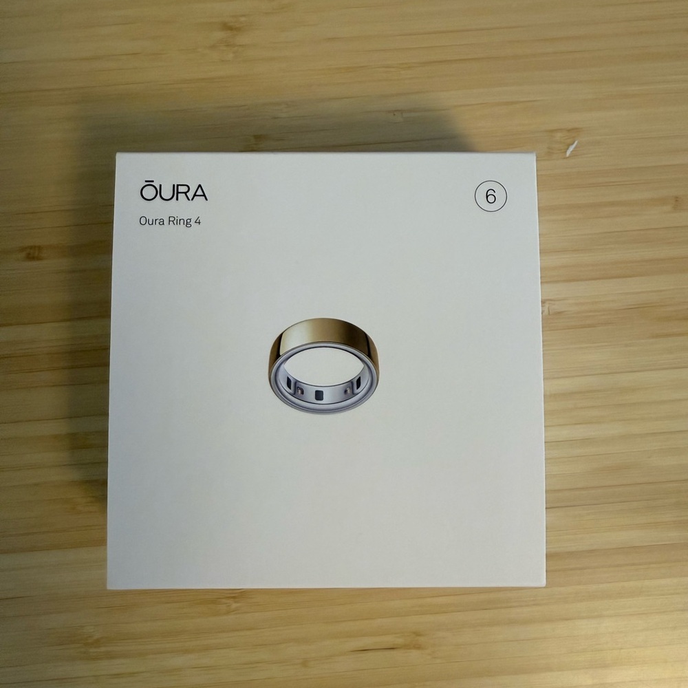 Oura Ring 4 in Gold, Size 6